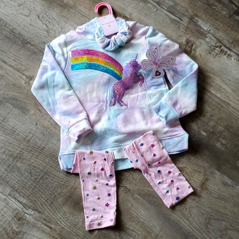 NWT Girl’s Unicorn & Hearts set by btween